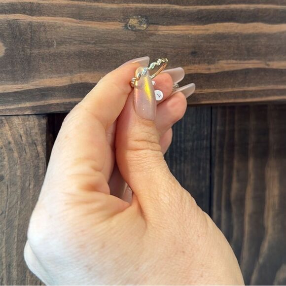 Elegant 14K Gold Plated Twisted Zirconia Ring - Picture 1 of 11